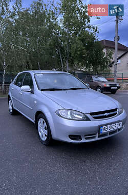 Хэтчбек Chevrolet Lacetti 2006 в Могилев-Подольске