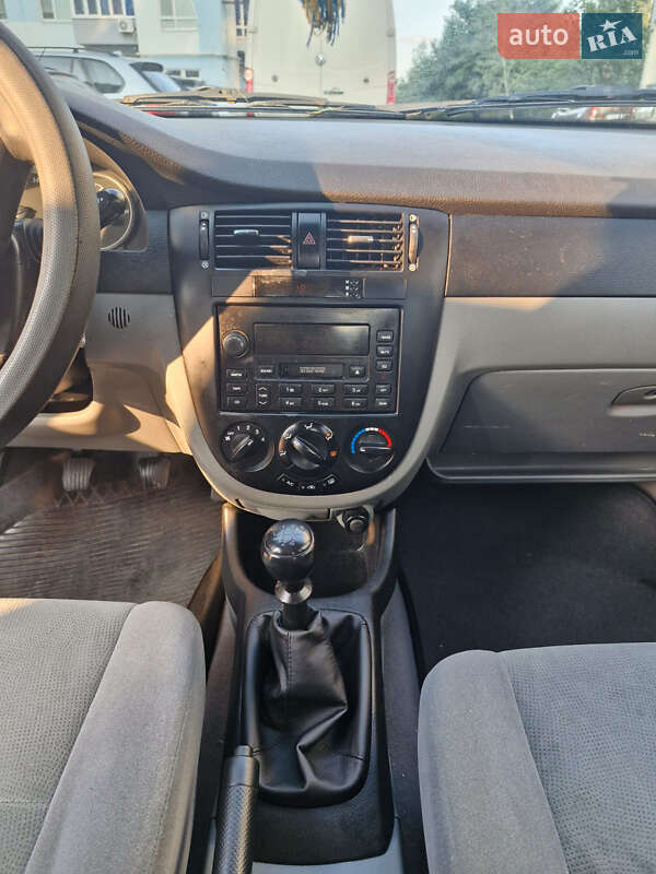 Седан Chevrolet Lacetti 2004 в Черкасах