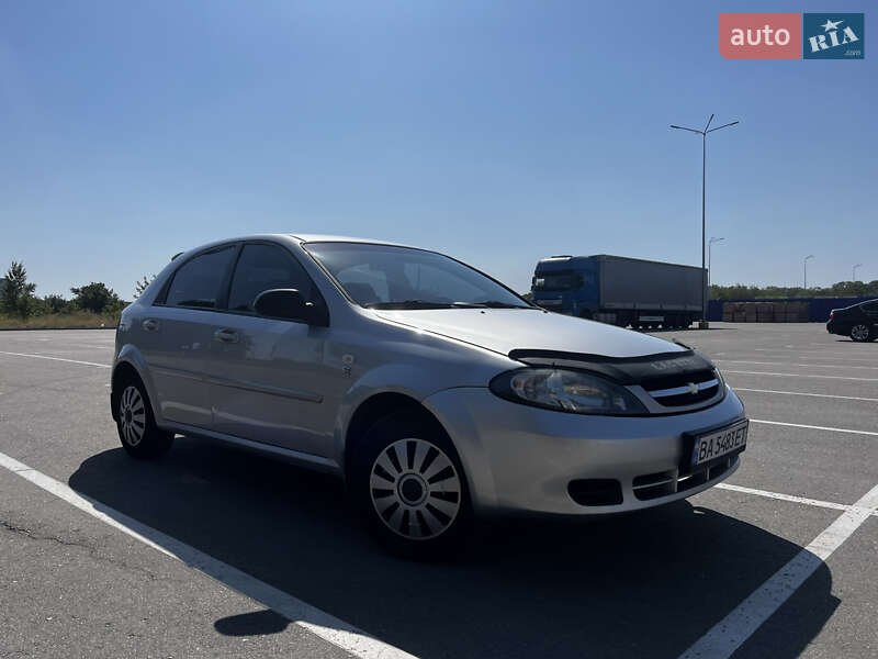 Хетчбек Chevrolet Lacetti 2010 в Кропивницькому