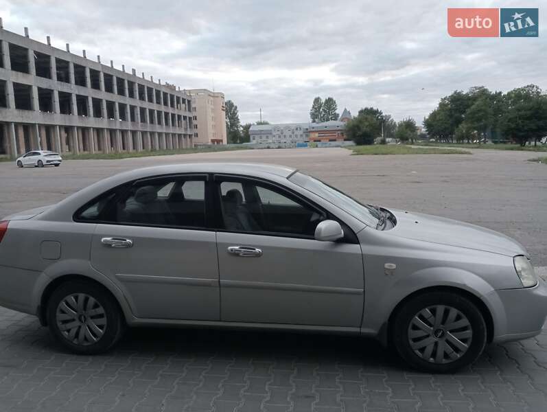 Седан Chevrolet Lacetti 2005 в Тернополе