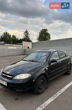 Хэтчбек Chevrolet Lacetti 2005 в Ровно