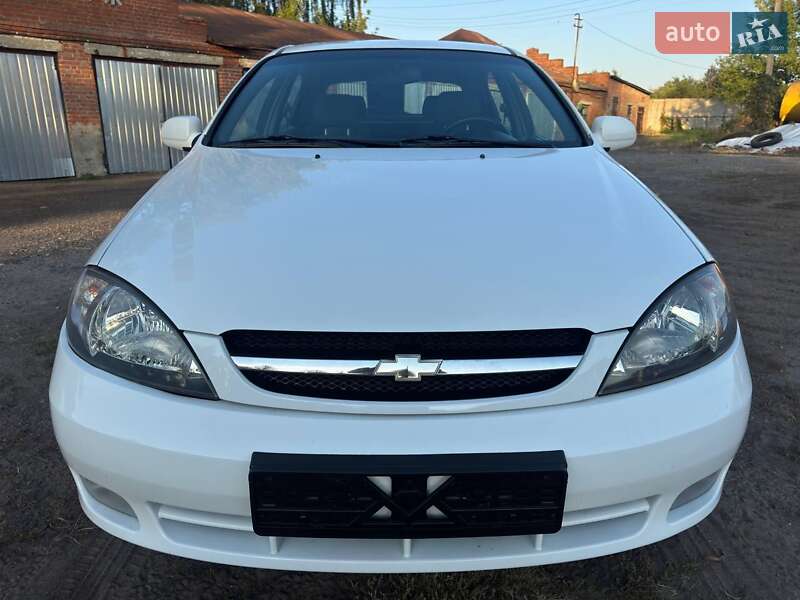 Хэтчбек Chevrolet Lacetti 2009 в Ахтырке