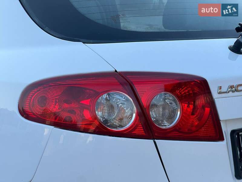 Хэтчбек Chevrolet Lacetti 2009 в Ахтырке