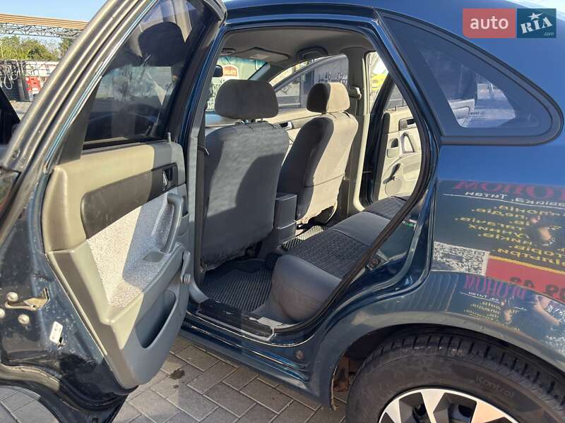 Седан Chevrolet Lacetti 2008 в Шепетівці