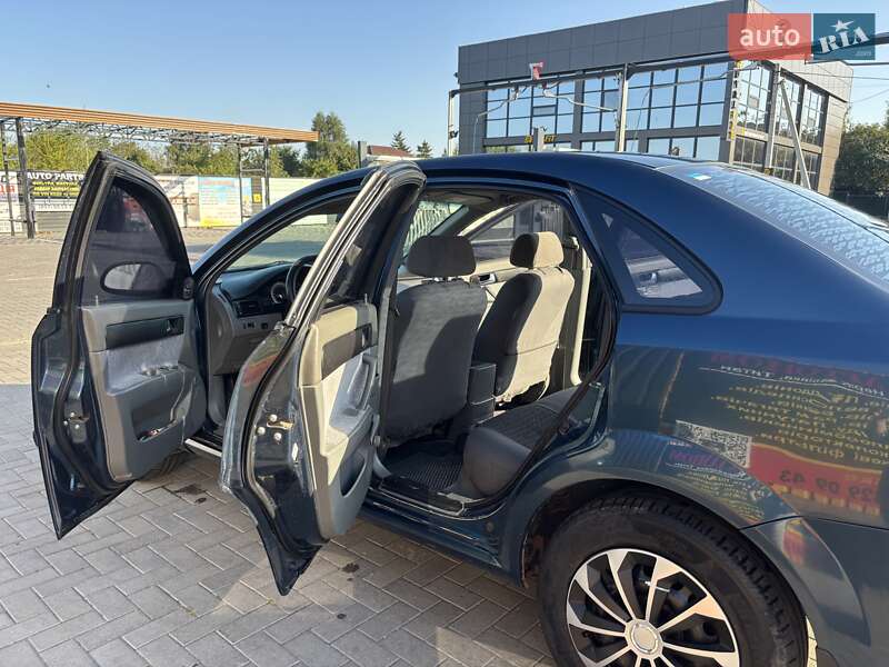 Седан Chevrolet Lacetti 2008 в Шепетівці