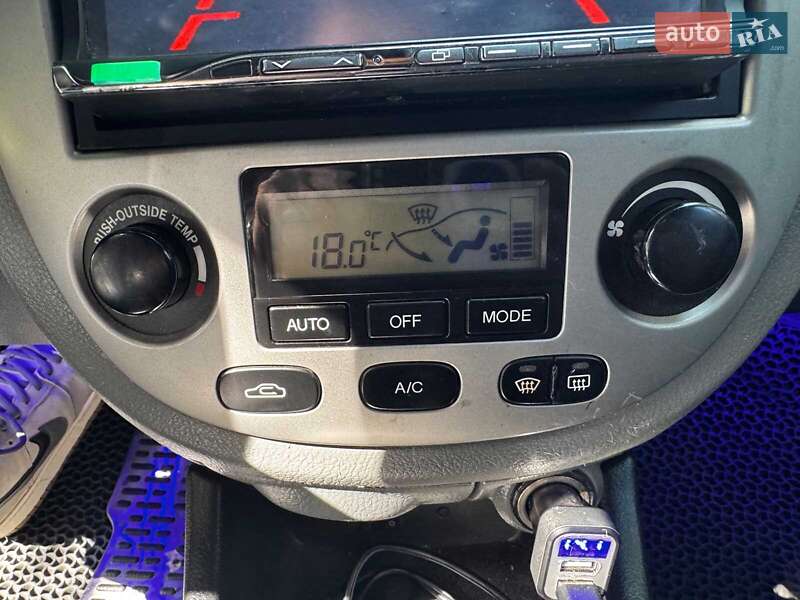 Хэтчбек Chevrolet Lacetti 2008 в Киеве фото 18 Хэтчбек Chevrolet Lacetti 2008 в Киеве