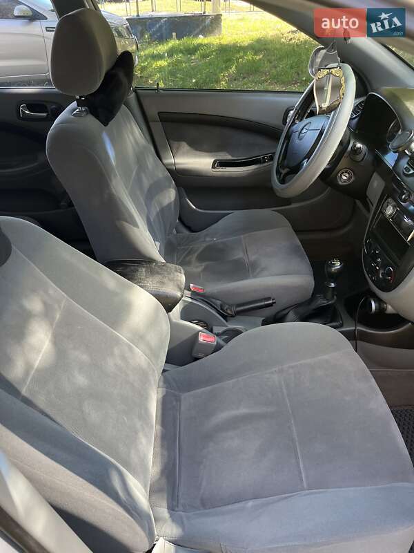 Универсал Chevrolet Lacetti 2006 в Борисполе фото 15 Универсал Chevrolet Lacetti 2006 в Борисполе