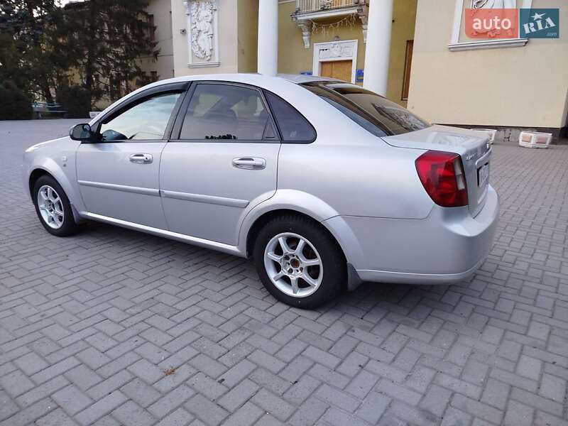 Седан Chevrolet Lacetti 2005 в Запорожье фото 4 Седан Chevrolet Lacetti 2005 в Запорожье