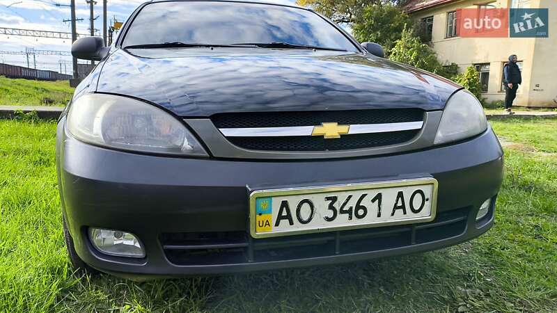 Хэтчбек Chevrolet Lacetti 2008 в Ужгороде