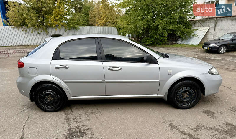 Хэтчбек Chevrolet Lacetti 2008 в Киеве фото 4 Хэтчбек Chevrolet Lacetti 2008 в Киеве