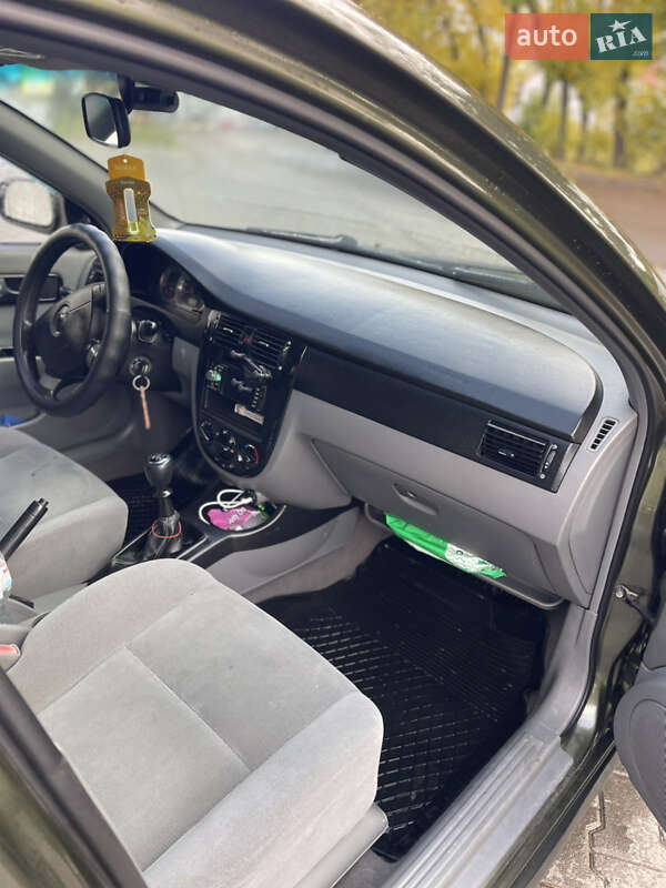 Седан Chevrolet Lacetti 2005 в Львове фото 12 Седан Chevrolet Lacetti 2005 в Львове