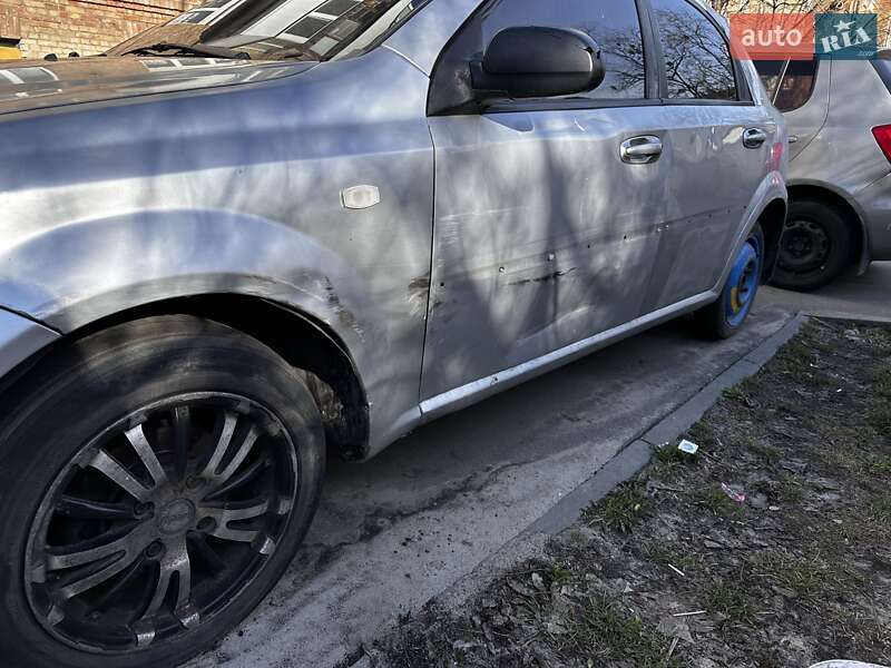 Хэтчбек Chevrolet Lacetti 2008 в Киеве