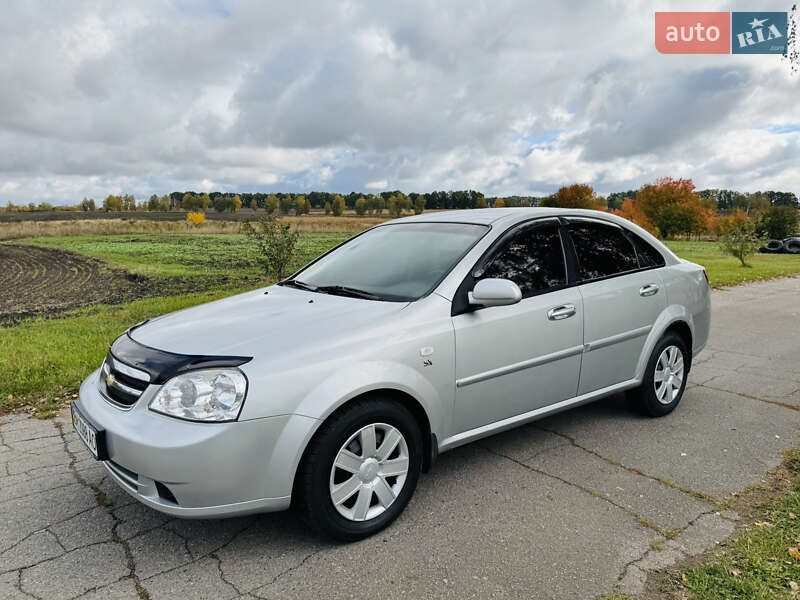 Седан Chevrolet Lacetti 2006 в Ромнах