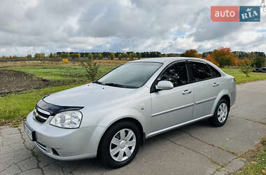 Седан Chevrolet Lacetti 2006 в  фото 3 Седан Chevrolet Lacetti 2006 в
