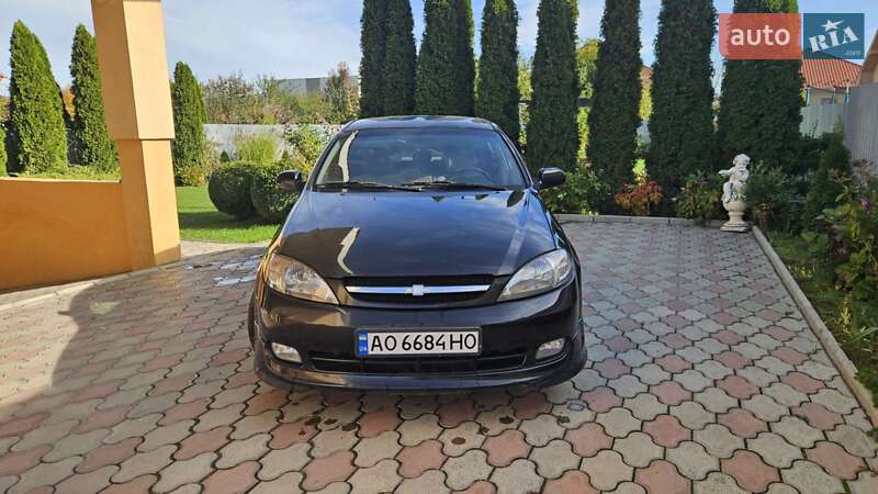Хетчбек Chevrolet Lacetti 2007 в Ужгороді