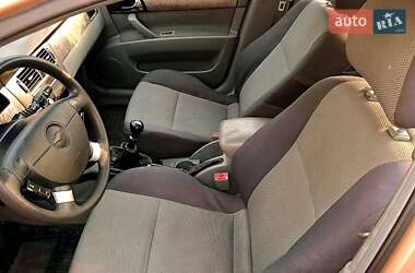 Седан Chevrolet Lacetti 2005 в Барвенкове