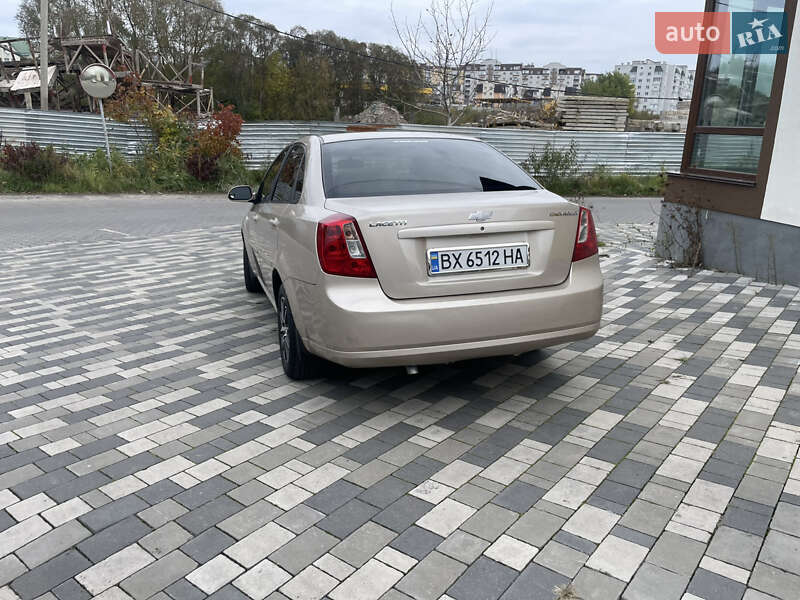 Седан Chevrolet Lacetti 2010 в Хмельницькому