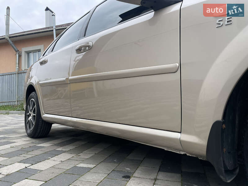 Седан Chevrolet Lacetti 2010 в Хмельницькому