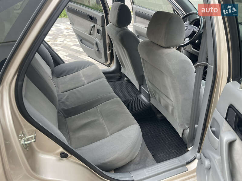Седан Chevrolet Lacetti 2010 в Хмельницькому