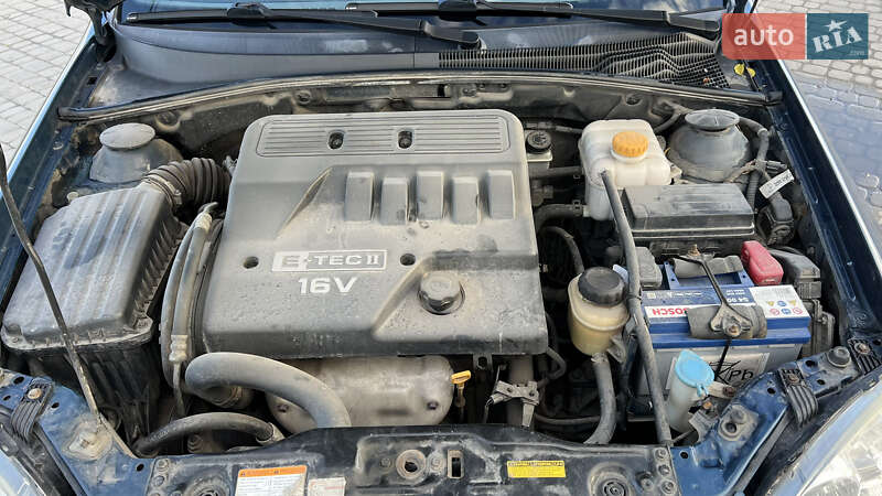 Седан Chevrolet Lacetti 2007 в Львове