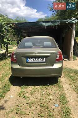 Седан Chevrolet Lacetti 2005 в Ужгороді