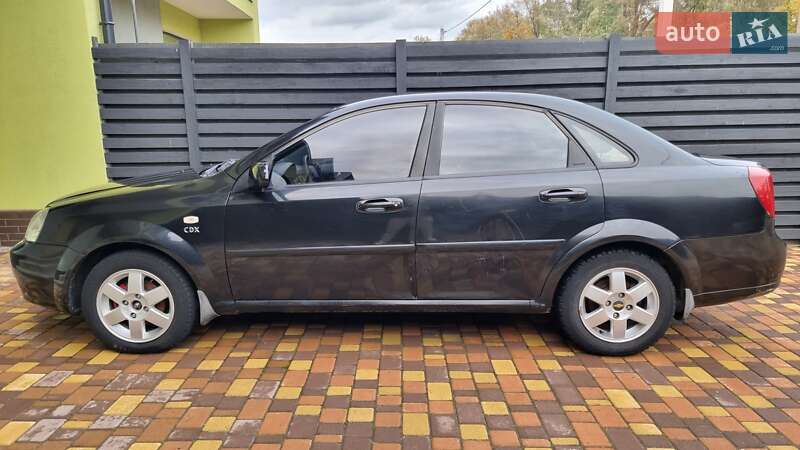 Седан Chevrolet Lacetti 2004 в Киеве