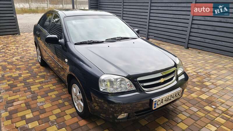 Седан Chevrolet Lacetti 2004 в Киеве