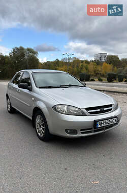 Хетчбек Chevrolet Lacetti 2009 в Дніпрі