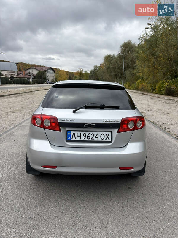 Хэтчбек Chevrolet Lacetti 2009 в Днепре фото 5 Хэтчбек Chevrolet Lacetti 2009 в Днепре