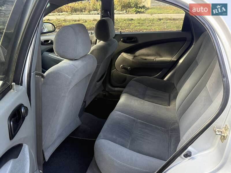 Хэтчбек Chevrolet Lacetti 2005 в Золотоноше фото 12 Хэтчбек Chevrolet Lacetti 2005 в Золотоноше