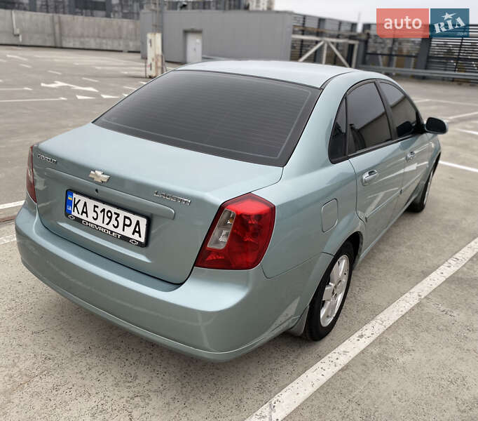 Седан Chevrolet Lacetti 2005 в Києві