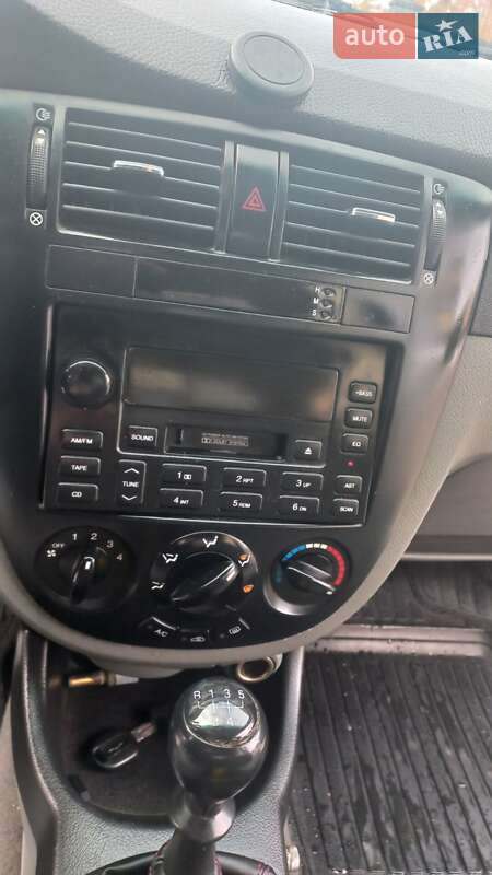 Седан Chevrolet Lacetti 2004 в Ровно фото 8 Седан Chevrolet Lacetti 2004 в Ровно