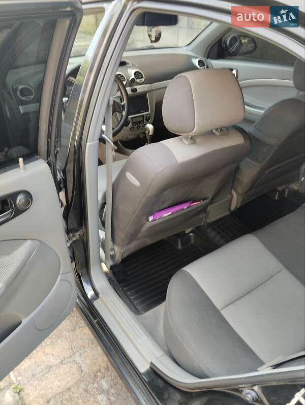 Хэтчбек Chevrolet Lacetti 2006 в Александрие фото 2 Хэтчбек Chevrolet Lacetti 2006 в Александрие