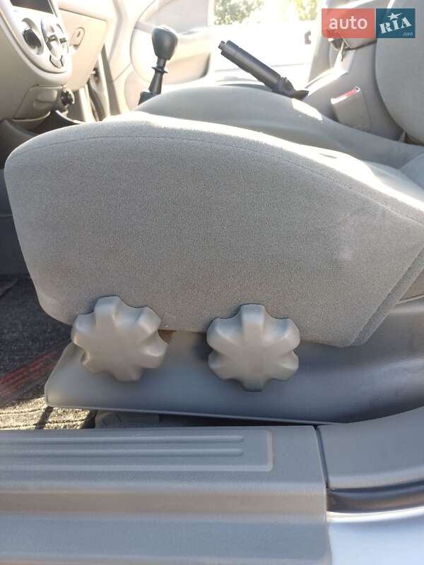 Хэтчбек Chevrolet Lacetti 2006 в Николаеве