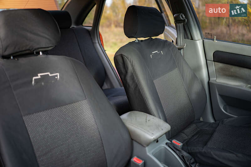 Седан Chevrolet Lacetti 2006 в Кременчуці