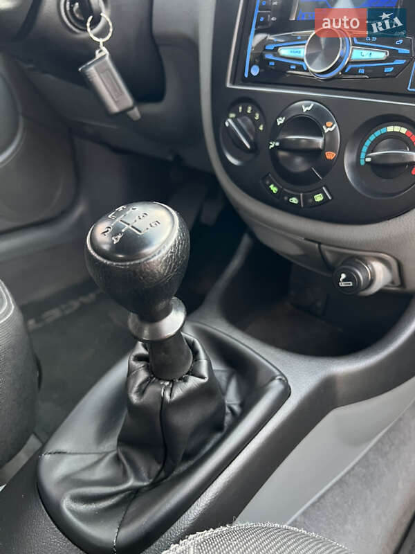 Хэтчбек Chevrolet Lacetti 2010 в Павлограде фото 33 Хэтчбек Chevrolet Lacetti 2010 в Павлограде