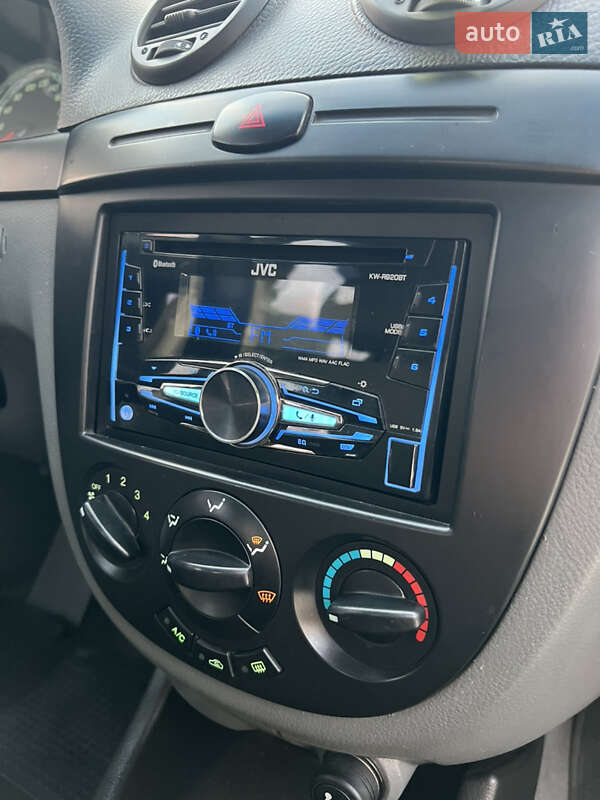 Хэтчбек Chevrolet Lacetti 2010 в Павлограде фото 36 Хэтчбек Chevrolet Lacetti 2010 в Павлограде