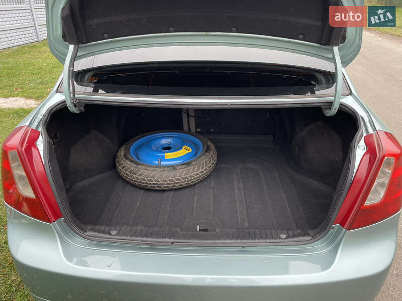 Седан Chevrolet Lacetti 2008 в Чернигове