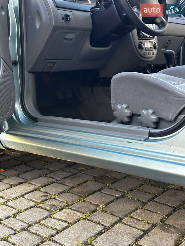 Хэтчбек Chevrolet Lacetti 2004 в Львове