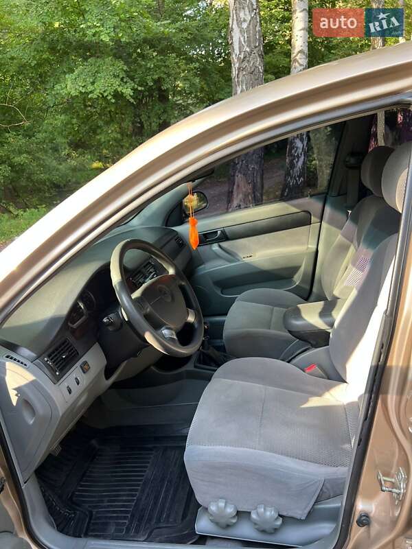 Седан Chevrolet Lacetti 2008 в Чернигове