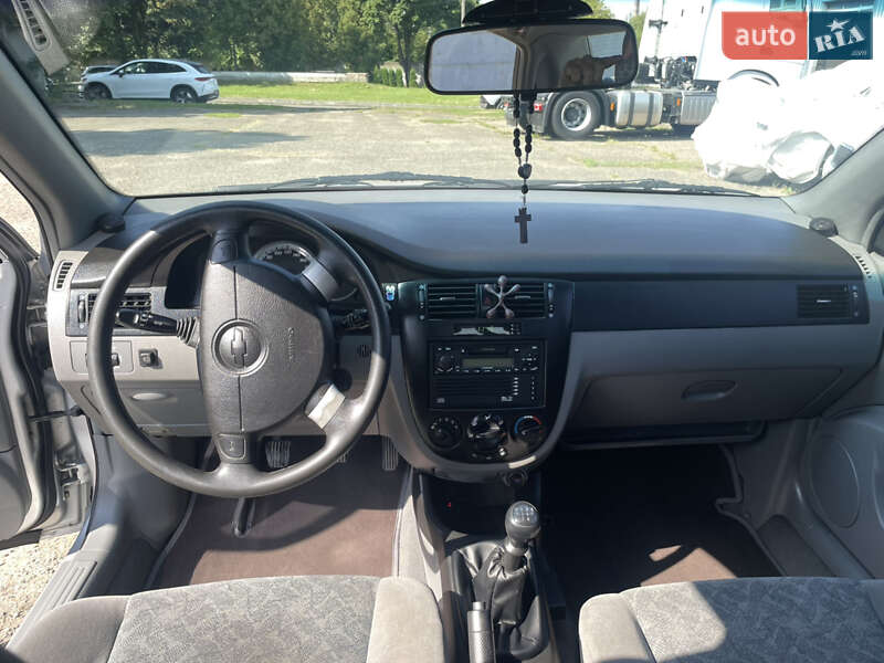 Седан Chevrolet Lacetti 2004 в Львове фото 5 Седан Chevrolet Lacetti 2004 в Львове