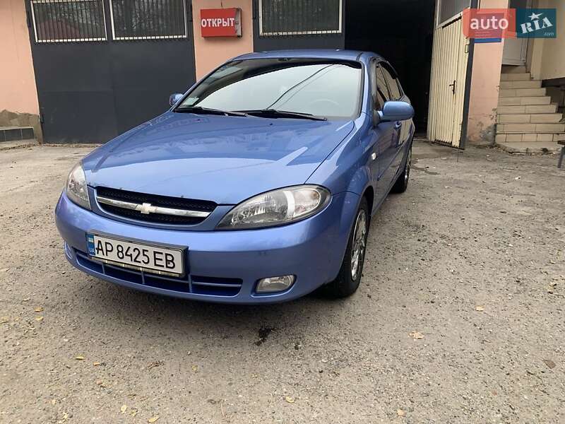 Хэтчбек Chevrolet Lacetti 2005 в Запорожье фото Хэтчбек Chevrolet Lacetti 2005 в Запорожье