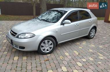 Хетчбек Chevrolet Lacetti 2011 в Радомишлі