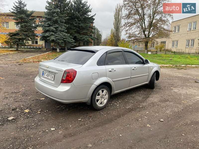 Седан Chevrolet Lacetti 2004 в Николаеве