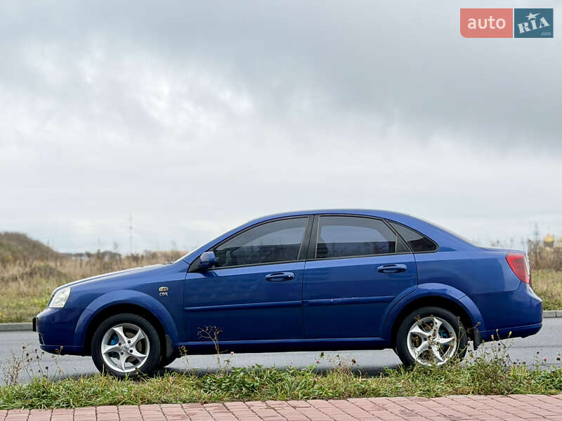 Седан Chevrolet Lacetti 2008 в Виннице