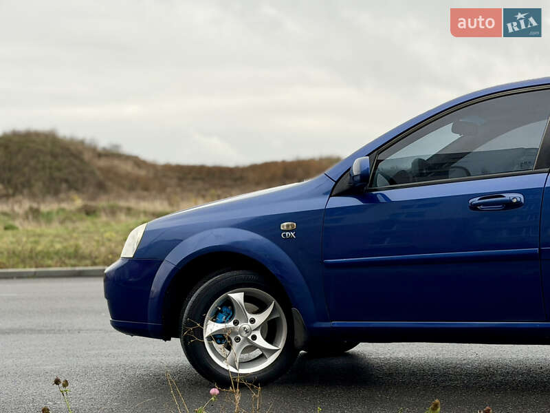 Седан Chevrolet Lacetti 2008 в Виннице