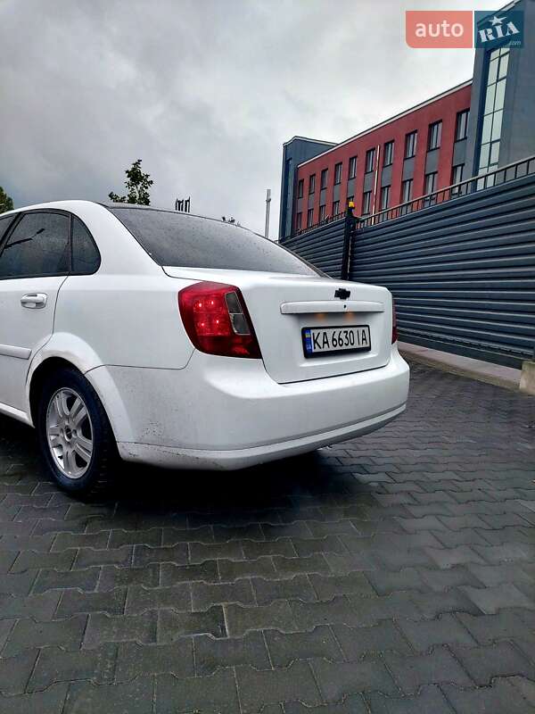Седан Chevrolet Lacetti 2011 в Киеве