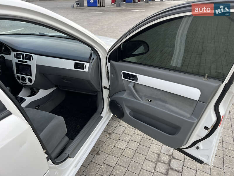 Седан Chevrolet Lacetti 2006 в Запорожье фото 12 Седан Chevrolet Lacetti 2006 в Запорожье