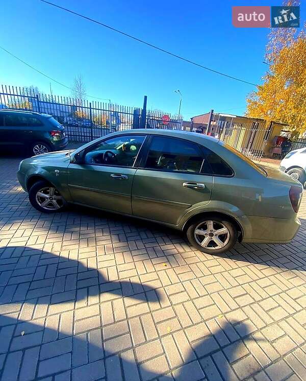 Седан Chevrolet Lacetti 2004 в Киеве фото 3 Седан Chevrolet Lacetti 2004 в Киеве