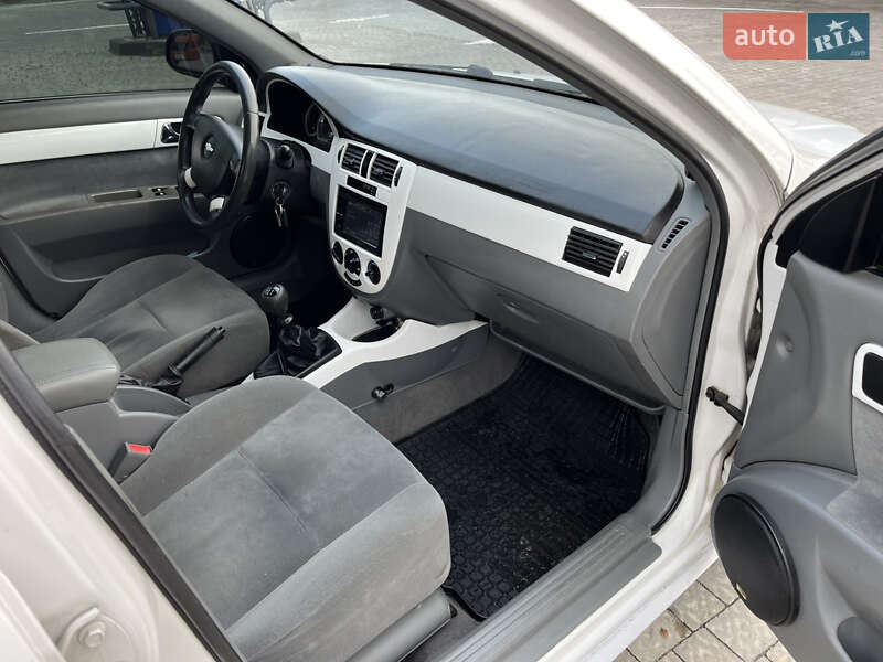 Седан Chevrolet Lacetti 2006 в Запорожье фото 13 Седан Chevrolet Lacetti 2006 в Запорожье